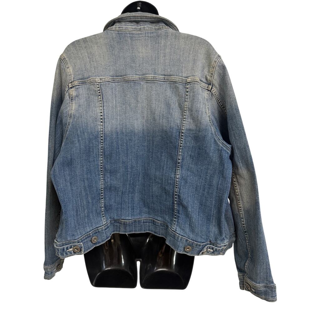 Torrid Women Plus Size Denim Jean Jacket 3 3X Stretch Medium Wash Trucker EUC - Picture 5 of 10